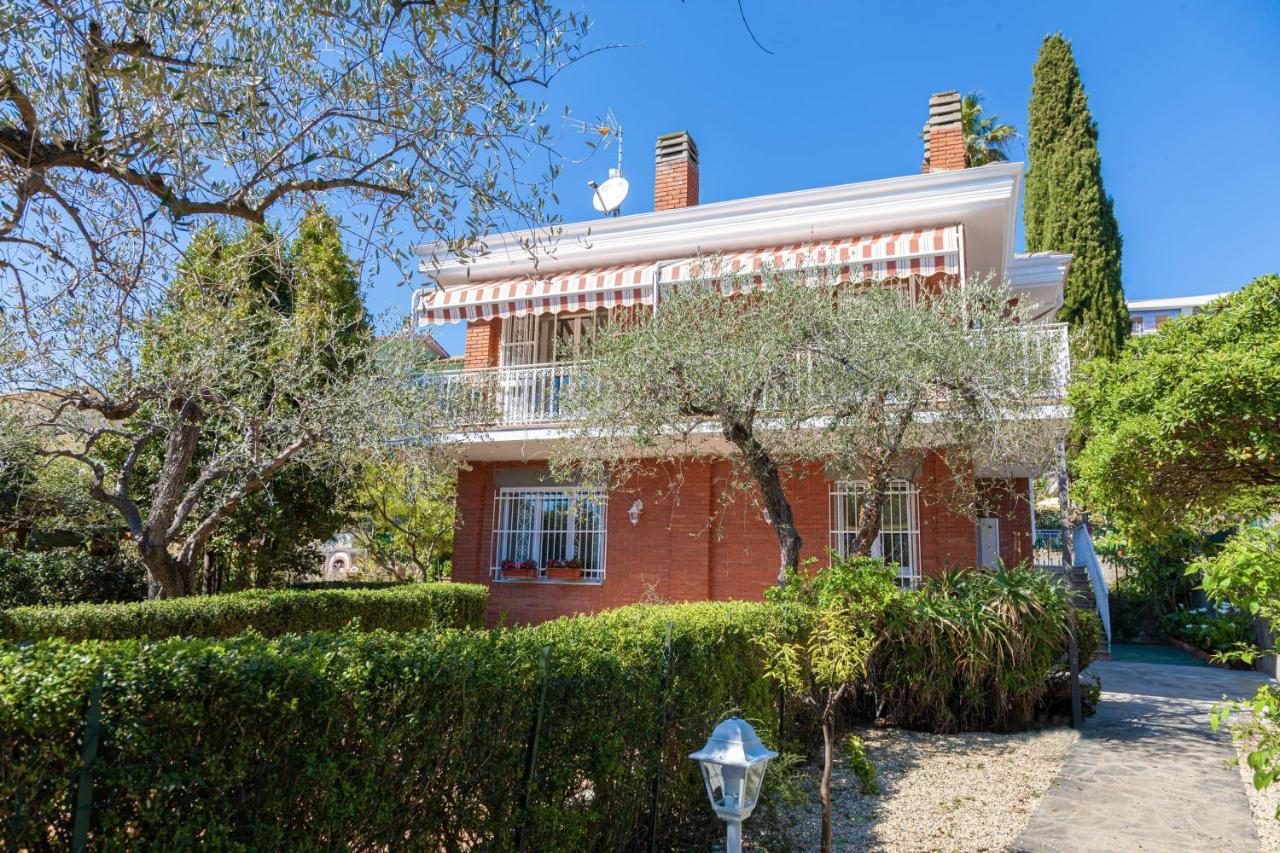 Villa La Rodina Diano Marina Eksteriør bilde