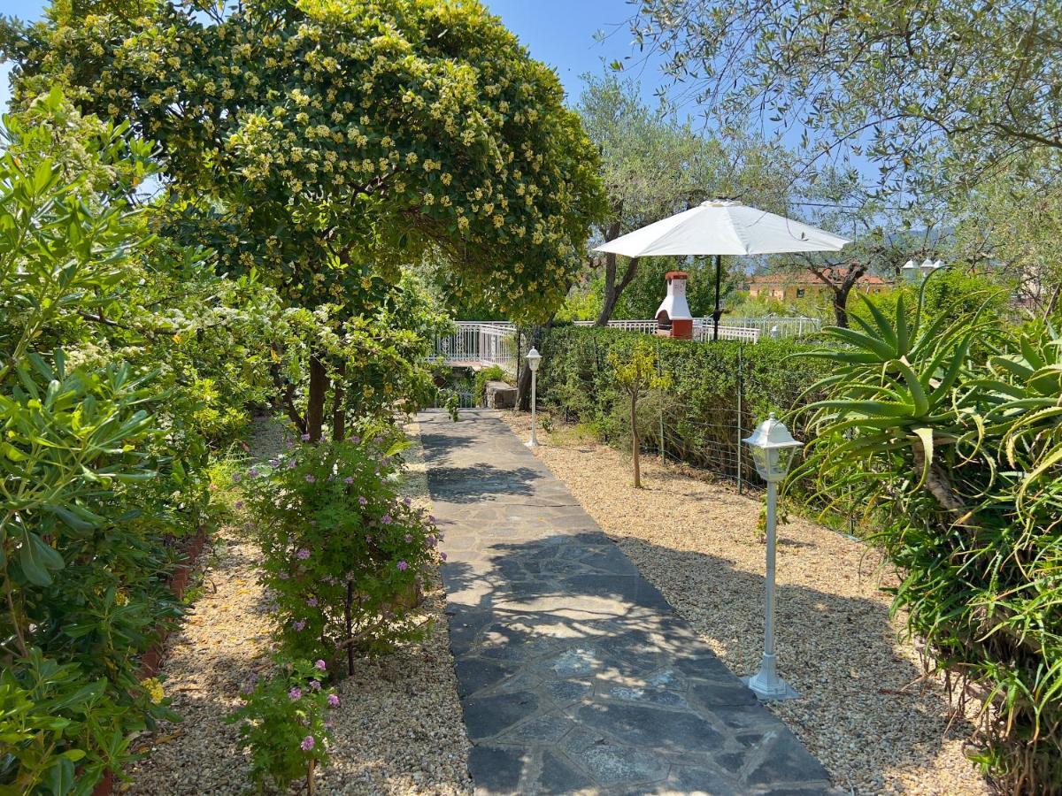 Villa La Rodina Diano Marina Eksteriør bilde